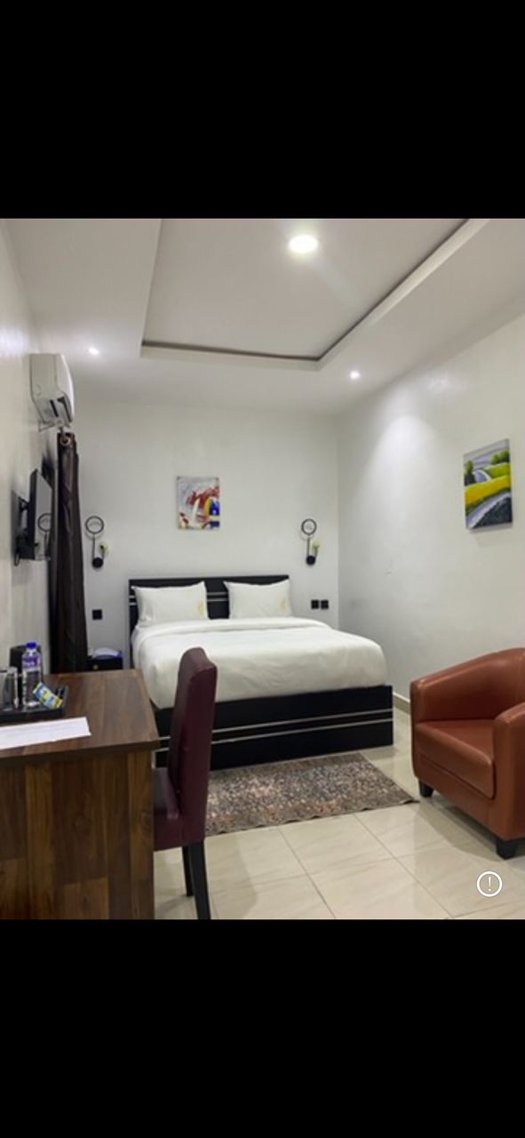 /web/uploads/116/Pinek Hotels/room-photos/Executive Room/executive.jpg